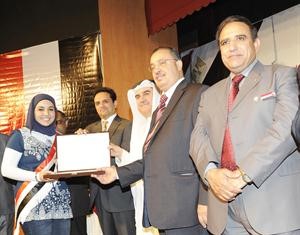  وتكريم متفوقة﻿