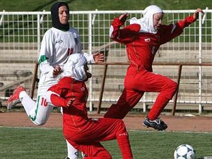 كرة القدم للسيدات بها ضوابط شرعية واخلاقية
