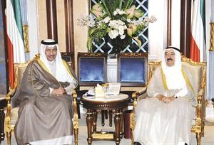 صاحب السمو الامير الشيخ صباح الاحمد مستقبلا سمو رئيس الوزراء الشيخ جابر المبارك﻿