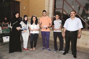الزملاء بشاير الفلاح، ايمان العيناوي، شوق الاحمد، مامون العيناوي، وخليفة البلوشي واسامة دياب﻿