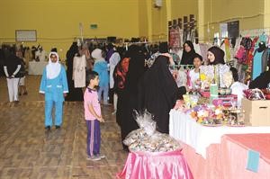 جانب من معرض الاسرة للوازم رمضان والعيد