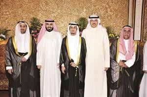 اسامة المناور مباركا
