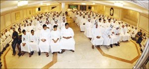 جانب من الحضور في ديوان السعدون هاني الشمري