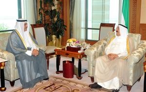 صاحب السمو الامير خلال استقباله الوزير سالم الاذينة﻿