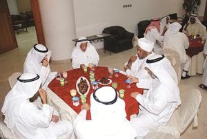 اثناء تناول الفطور