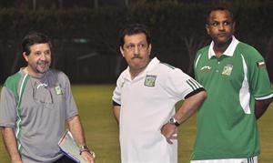 مدرب العربي روماو ومساعداهفي تدريب سابق﻿