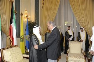 محمد السنعوسي مهنئا صاحب السمو﻿