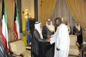 السفير عبدالاحد امباكي مهنئا صاحب السمو﻿