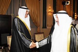 الشيخ صباح الخالد مستقبلا احمد الهارون﻿