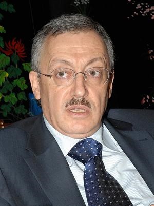 احمد فتفت﻿