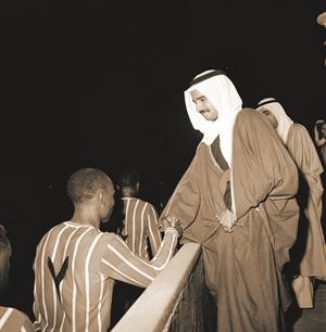 لقاء منتخب البحرين والجيش الكويتي