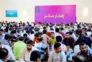 موائد افطار زين تستقبل الصائمين

