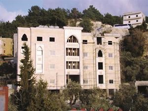 المسجد الذي تم تشييده في لبنان
