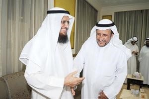  ومطلق القراوي مهنئا

