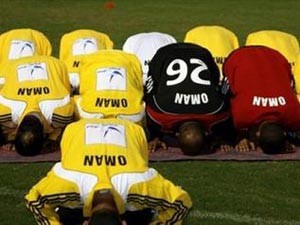 الرياضيون المسلمون منقسمون بين الصوم والإفطار
