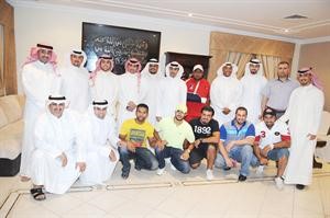 رئيس نادي الالعاب الشتوية فهيد العجمي مع اللاعبين والاداريين 	قاسم باشا﻿