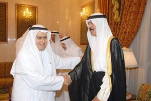 احمد بهبهاني مهنئا﻿