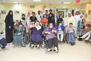 زيارة طلاب برنامج الصحافة المدرسية لدور الرعاية سعود سالم