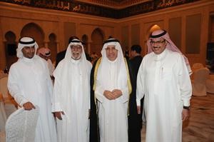 الفنان ابراهيم الصلال مشاركا في غبقة الخطوط السعودية
