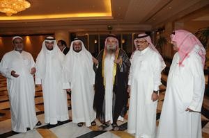 الشيخ احمد القطان مشاركا في الغبقة
