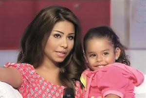 شيرين عبدالوهاب مع ابنتها مريم﻿