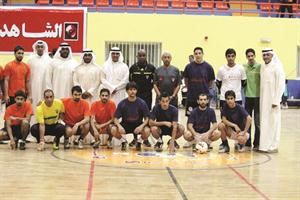 اللجنة المنظمة مع فريقي تلفزيون الشاهد وسي ار سفن
