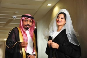 بالفيديو.. الممثلة ريم عبدالله تضرب حبيب الحبيب أثناء تصوير مسلسل «من الآخر»