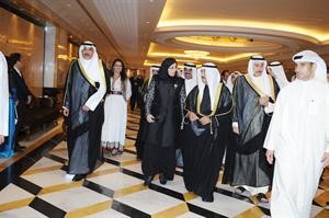 الشيخ صباح الخالد والشيخة عايدة سالم العلي يرحبان بسمو الشيخ ناصر المحمد﻿