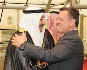 جاسم الخرافي في استقبال الملك عبدالله الثاني﻿