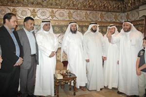 الوعلان مستقبلا ابناء الجالية السورية في ديوانه﻿