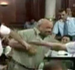 صورة ماخوذة من الفيديو للحادثة