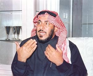 دحمود الحطاب متحدثا﻿