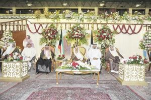 صاحب السمو الامير الشيخ صباح الاحمد خلال زيارته النادي الكويتي للمعاقين بحضور سمو ولي العهد الشيخ نواف الاحمد والشيخ ناصر صباح الاحمد والشيخ طلال الفهد ومهدي العازمي﻿