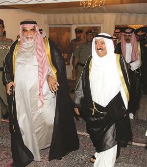 صاحب السمو الامير الشيخ صباح الاحمد لدى وصوله الى نادي ضباط الجيش﻿