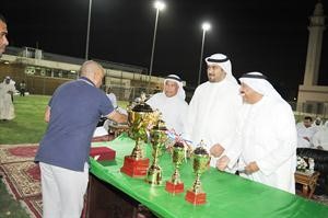 الفهد والشرهان يكرمان المشاركين في الدورة﻿