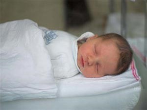 امرأة ترمي رضيعاً من ناطحة سحاب في موسكو