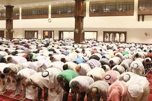 جانب من قيام العشر الاواخر بمسجد الراشد في العديلية 