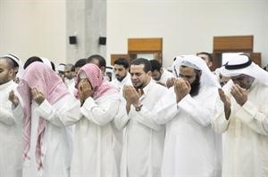 الدعاء والابتهال الى الله﻿