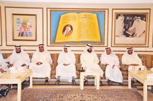 الصيفي الصيفي ومحمد الخليفة واسامة المناور واحمد السعدون وعبدالرحمن العنجري ودمحمد الهطلاني ﻿