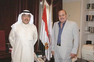 اللواء حمدي الشوادي مستقبلا الزميل عدنان الراشد