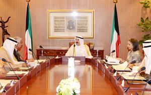 صاحب السمو الامير الشيخ صباح الاحمد مترئسا اجتماع مؤسسة الكويت للتقدم العلمي﻿