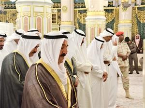الصلاة في المسجد النبوي﻿