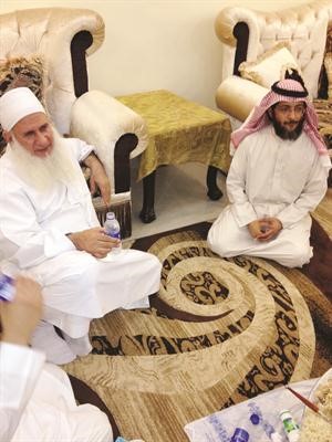 السويلم مع الداعية محمد حسين يعقوب
