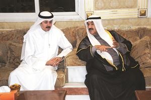سمو الشيخ ناصر المحمد مع المحامي عبداللطيف المناور﻿