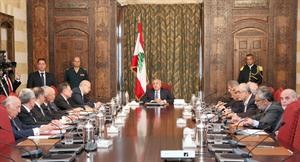 الرئيس ميشال سليمان مترئسا هيئة الحوار الوطني في بيت الدين امس 	محمود الطويل﻿