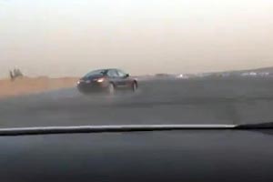 بالفيديو.. موقع أميركي ينشر فيديو لسعوديين يقودون "لكزس" بتهور