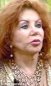 بالصور.. والدة سيلفستر ستالون التسعينية «كالمهرج» بسبب السيليكون