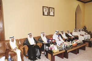 جمال الشهاب مع المستشارين راشد الشراح ويوسف المطاوعة واسحاق الكندري وعبدالعزيز الماجد خلال اجتماع الهيئة	انور الكندري﻿