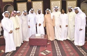 دعبيد الوسمي وعدد من الاصدقاء