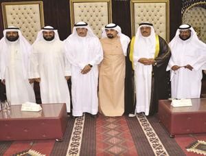 محمد الهاجري وعبدالله العنزي وجراح العنزي وعدد من الحضور